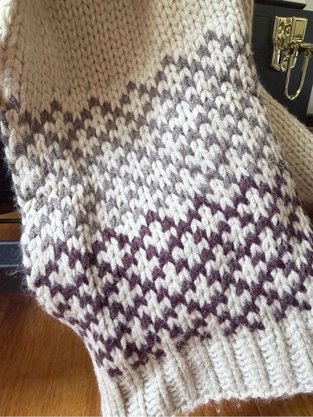 Marc New York Cream & Burgundy Chunky Knit Scarf